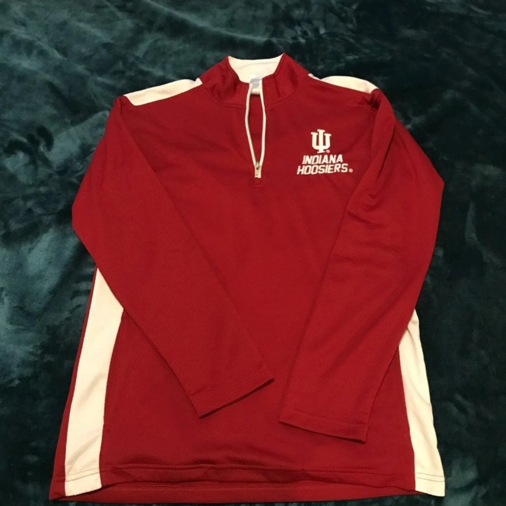 IU quarter zip
